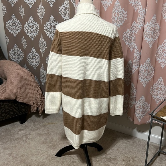 Long open Ann Taylor sweater - Picture 3 of 3